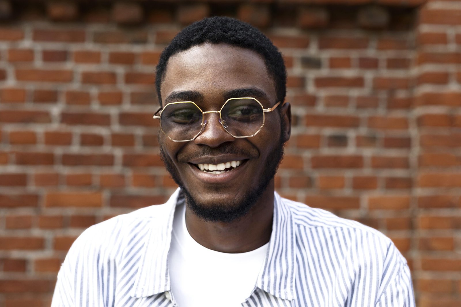 Tunde B.